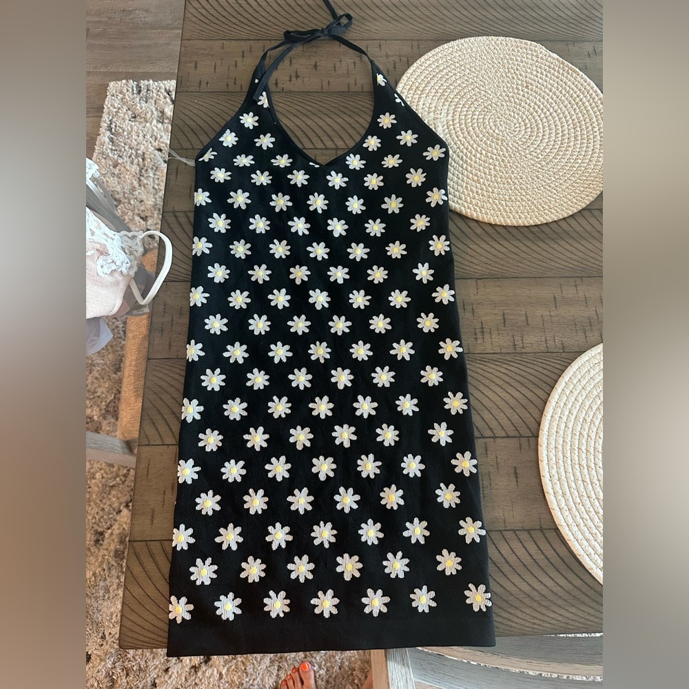 NWOT adorable floral dress size small